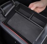 Xpeng G9 | Opbevaringsindsats til Armlæn med silikoneindlæg holder orden