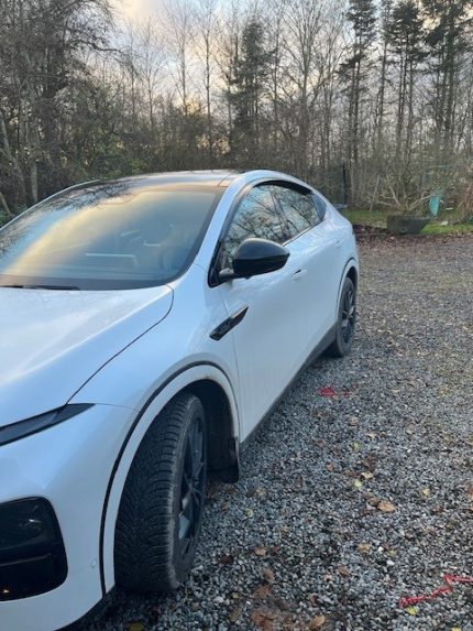 Xpeng G6 | Dekorér med sort make-up